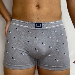 Hombres en short sin boxer hotsell